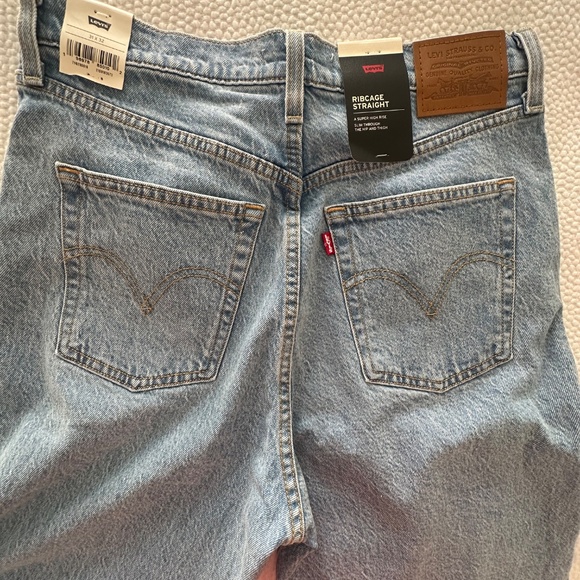 Ribcage Full Length Jeans in Samba Tango Light - Picture 4 of 6